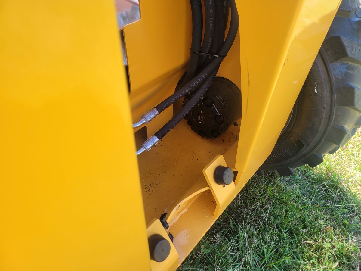 pohon smykového nakladače hydromotory
