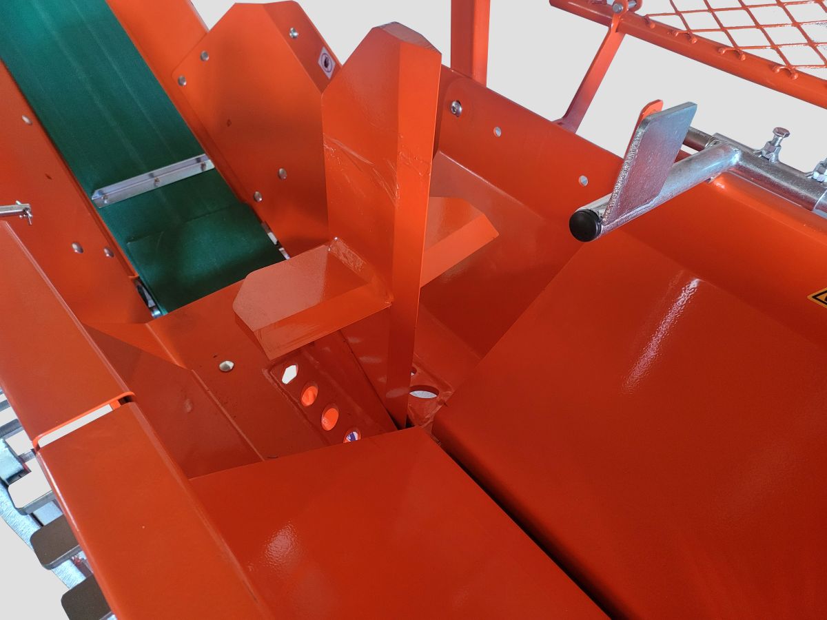 Štípací klín štípací poloautomatu