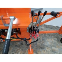 štípací poloautomat pro výrobu palivového dřeva