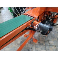 pásový dopravník pro štípací poloautomat