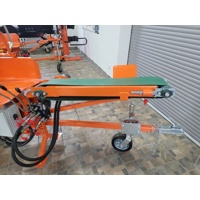 pásový dopravník pro štípací poloautomat