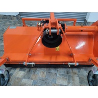 Traktorový provzušňovač, vertikutátor