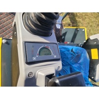 Pásový bagr HT 18 PROFI